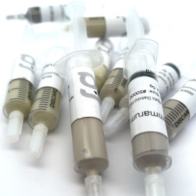 Diamantpaste in Dosier-Spritze