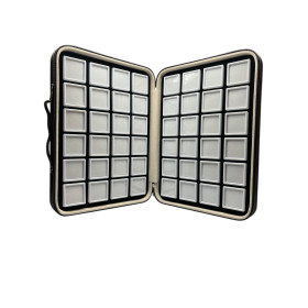 Elegante box imbottito con 48 scatoline 4x4 Bianche